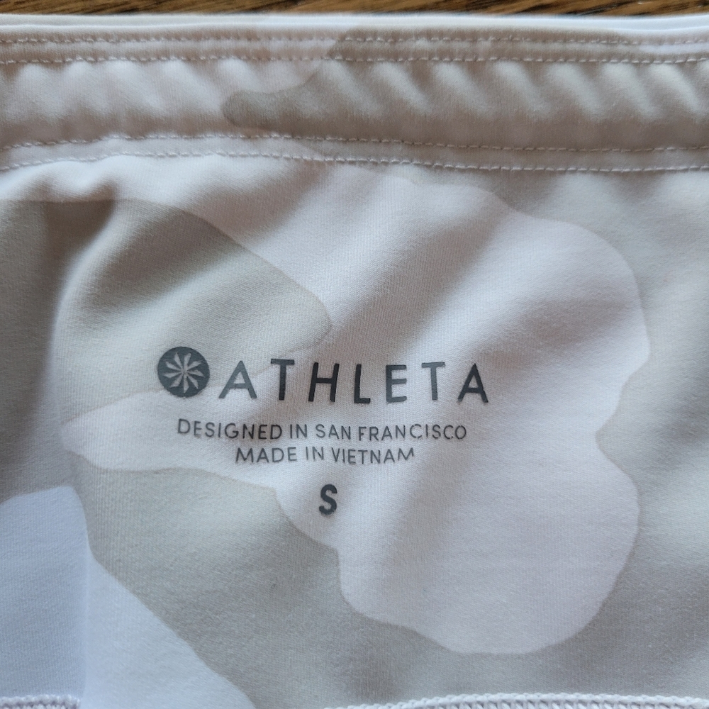 Athleta Camo 7/8 Tight Leggings Small - Picture 5 of 9